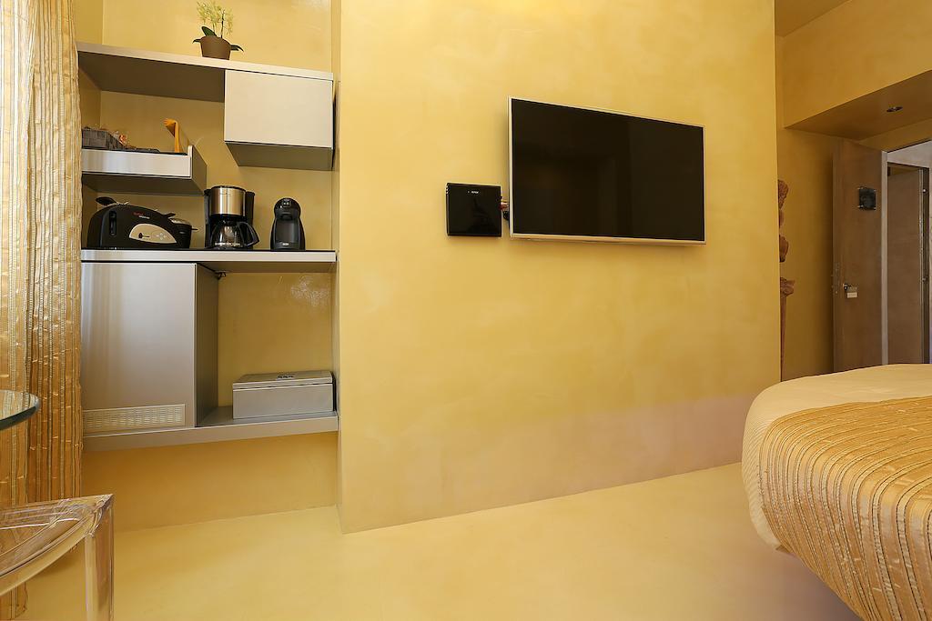 Myrome Vatican Room photo